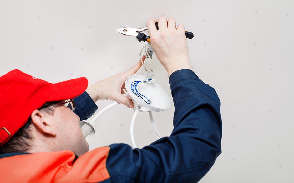 cherche électricien Saint-Cloud